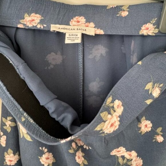 American Eagle Floral Skirt - Picture 6 of 6